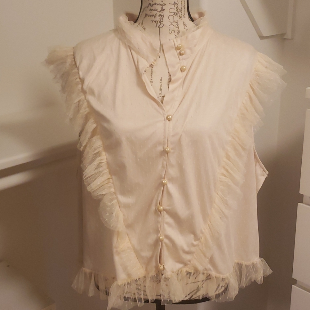 GLAMOROUS ivory lace top size US 24